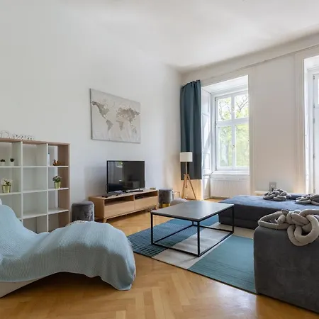 Super 2br-2bt With Balcony&view&sauna&jacuzzi Apartament Budapeszt