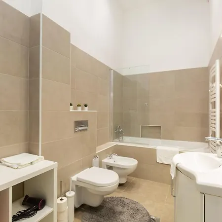 Super 2br-2bt With Balcony&view&sauna&jacuzzi * Budapeszt
