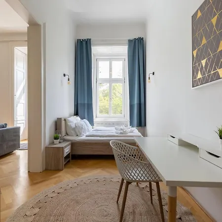 Super 2br-2bt With Balcony&view&sauna&jacuzzi Appartement