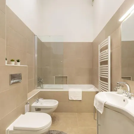 Super 2br-2bt With Balcony&view&sauna&jacuzzi *