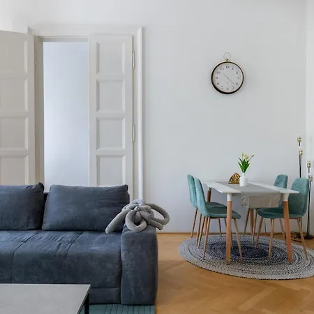 Super 2br-2bt With Balcony&view&sauna&jacuzzi Appartement