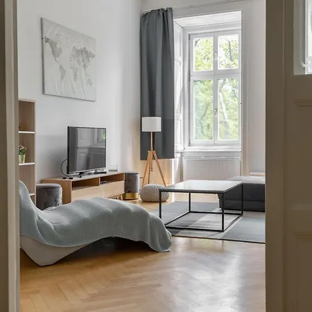 Super 2br-2bt With Balcony&view&sauna&jacuzzi Appartement *